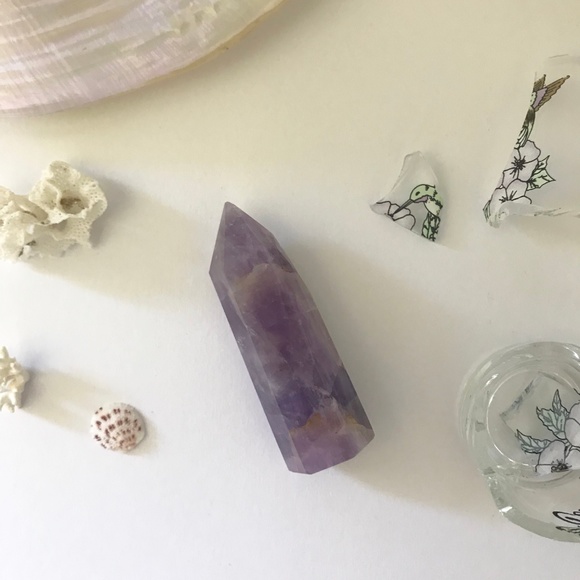 Amethyst Crystal - Obelisk Point Tower Pillar - Picture 5 of 8